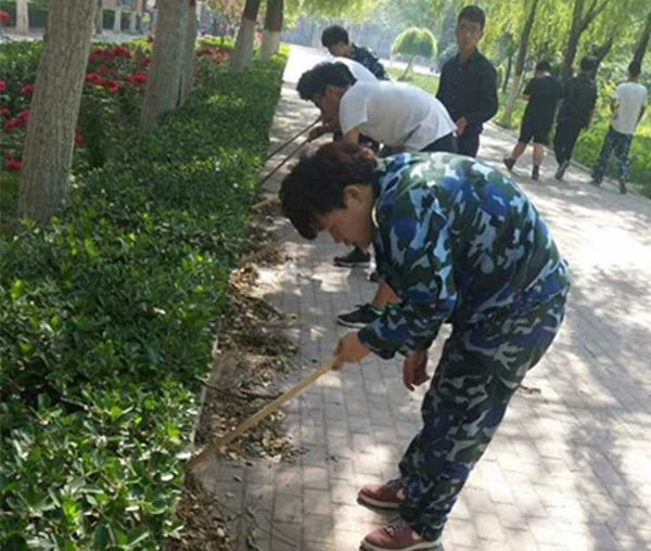 學工物業(yè)不分家 團結互助創(chuàng)“四好”