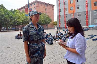 【軍訓(xùn)集錦】對軍訓(xùn)教官的專訪